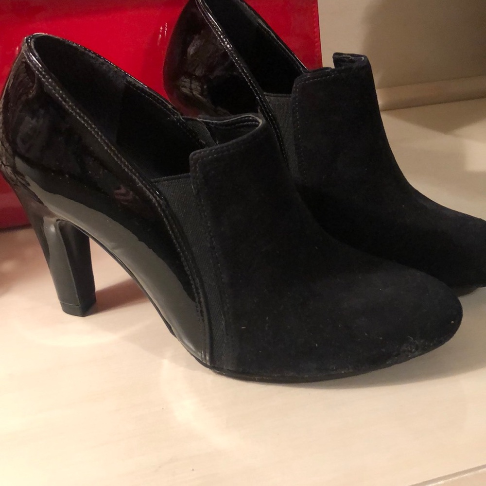 Antonio Melanie black ankle boot heels NWOT